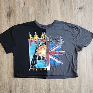 Def Leppard Pyromania Split-Panel Crop Long Sleeve Tee - Black/Charcoal